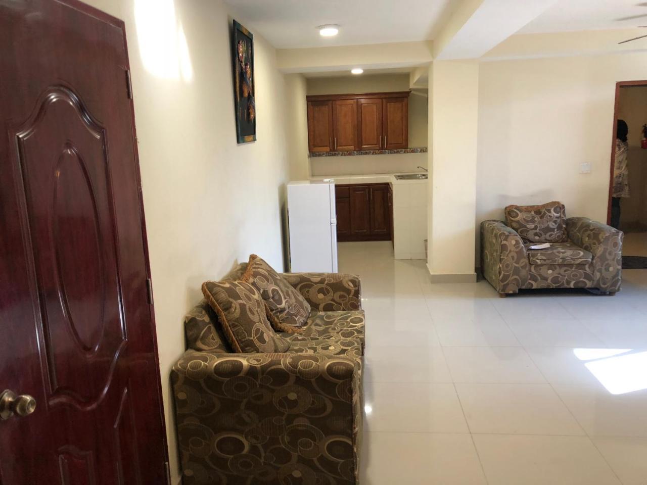 Frf Family Guest House Cap-Haïtien Esterno foto